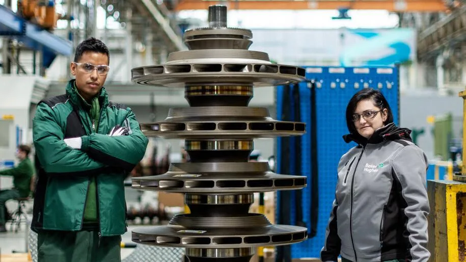Río Negro y Baker Hughes acercan a estudiantes al negocio del GNL en Cipolletti