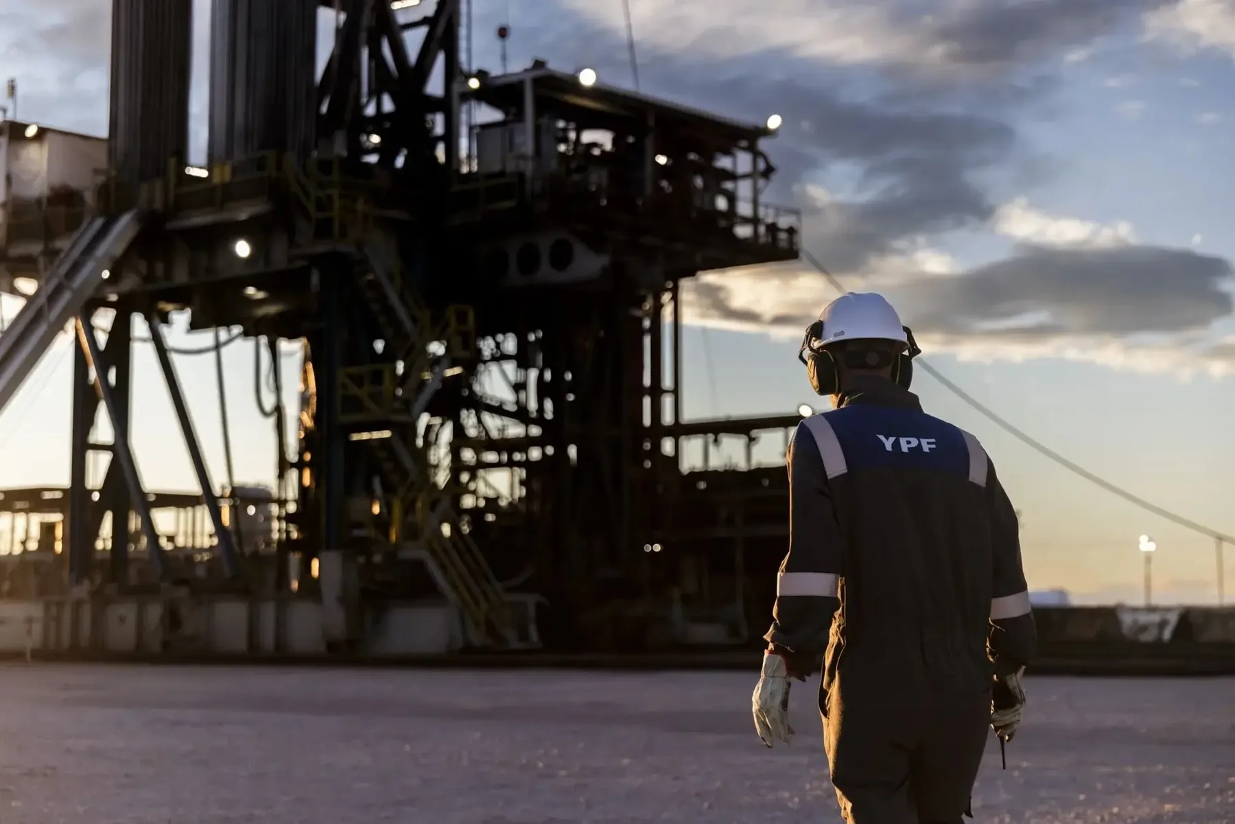 YPF logró un EBITDA de US$2.503 millones y prepara cinco proyectos shale