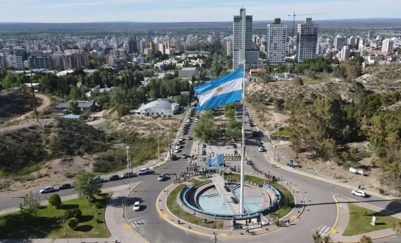 Neuquén roza el lleno hotelero por la AOG Patagonia 2026