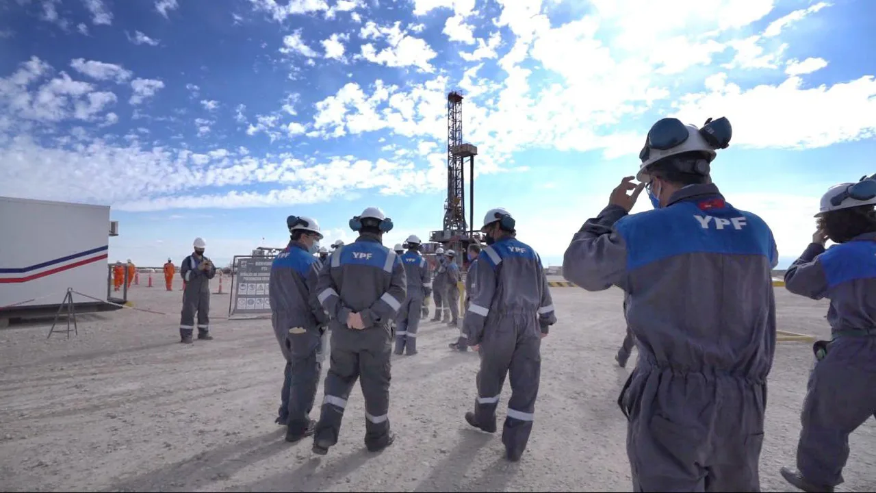 YPF logró un récord de shale oil y el menor endeudamiento en diez años